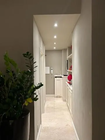 Elegante Stanza Nel Cuore Di Porta Venezia A Milano 0*, מילאנו